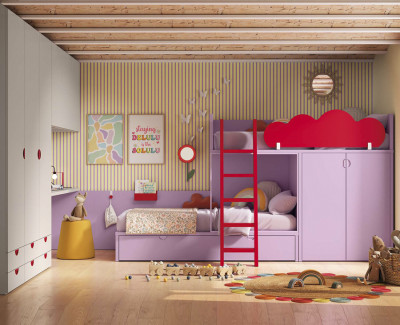 Chambre avec lit superposé, bureau et armoire