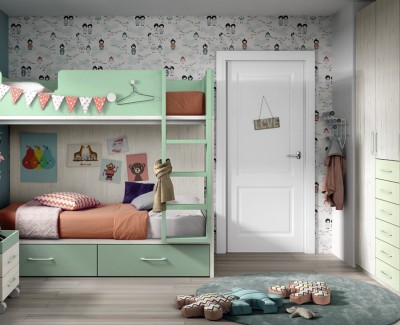 Chambre enfant composée de lit superposé et armoire à portes battantes 