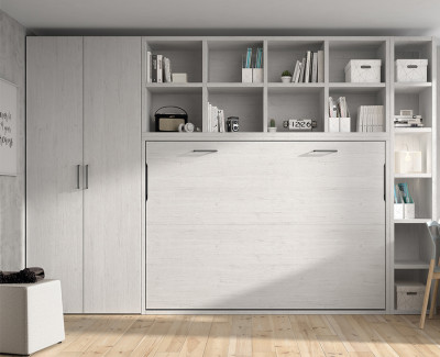 Chambre avec lit escamotable avec étagères, armoire et bureau